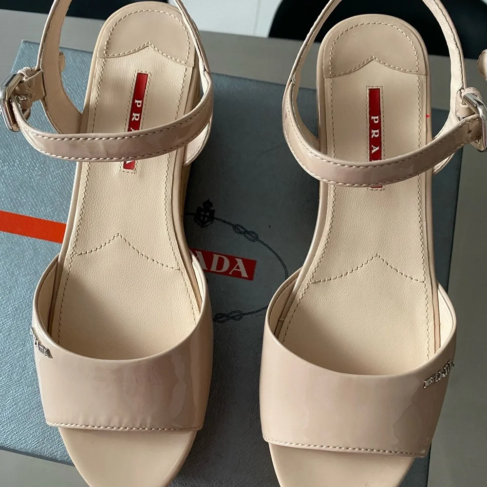 PRADA Sandals, new in original box, size 38 - Picture 4 of 7